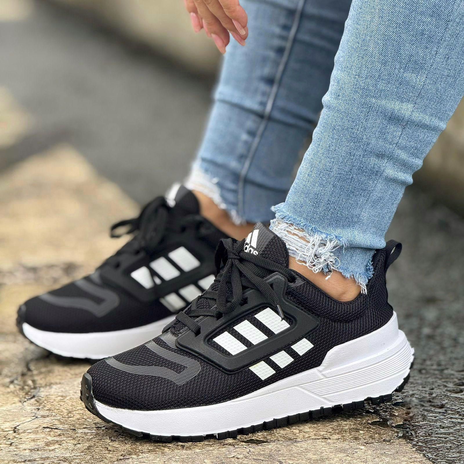 ADIDAS HERM NEGRO - DAMA